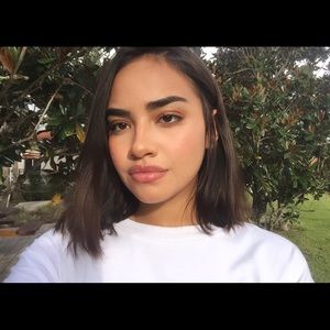 Meet your Posher, Isabella